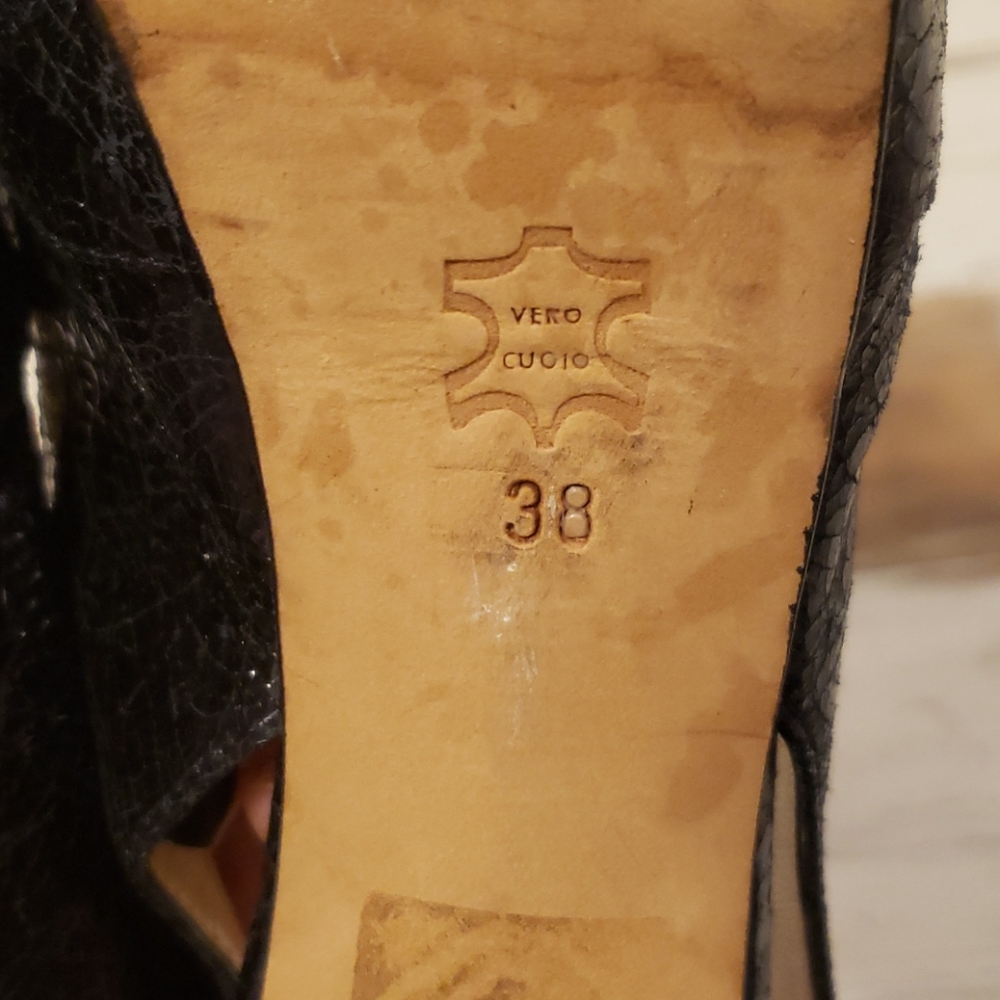 Shoes - Picture 9 of 9